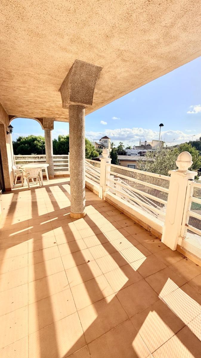 Chalet for Sale in Cartagena