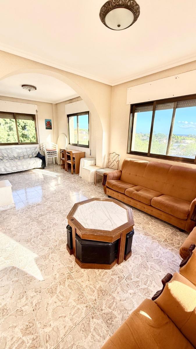 Chalet for Sale in Cartagena