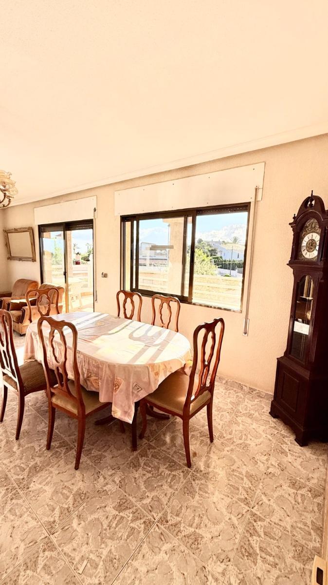 Chalet for Sale in Cartagena
