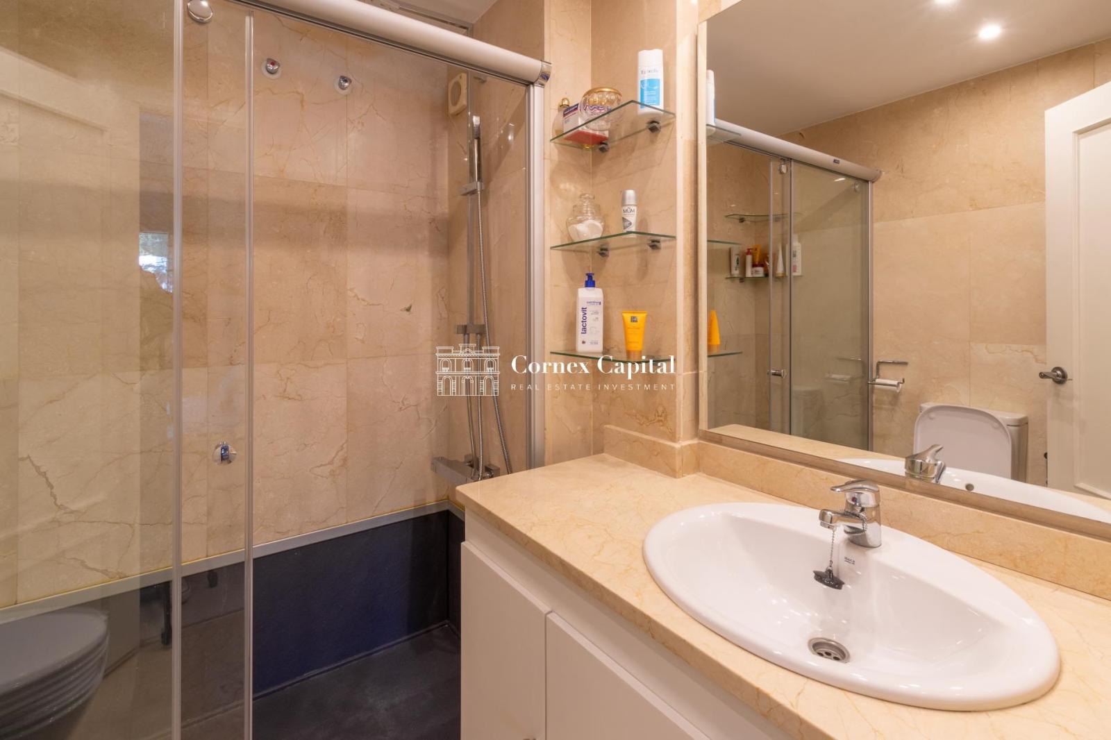 Apartment for Sale in Castell-Platja d'Aro