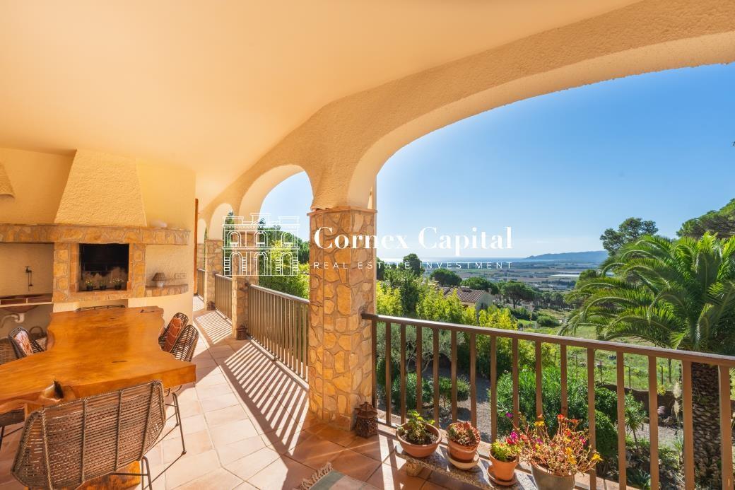 House for Sale in Torroella de Montgrí