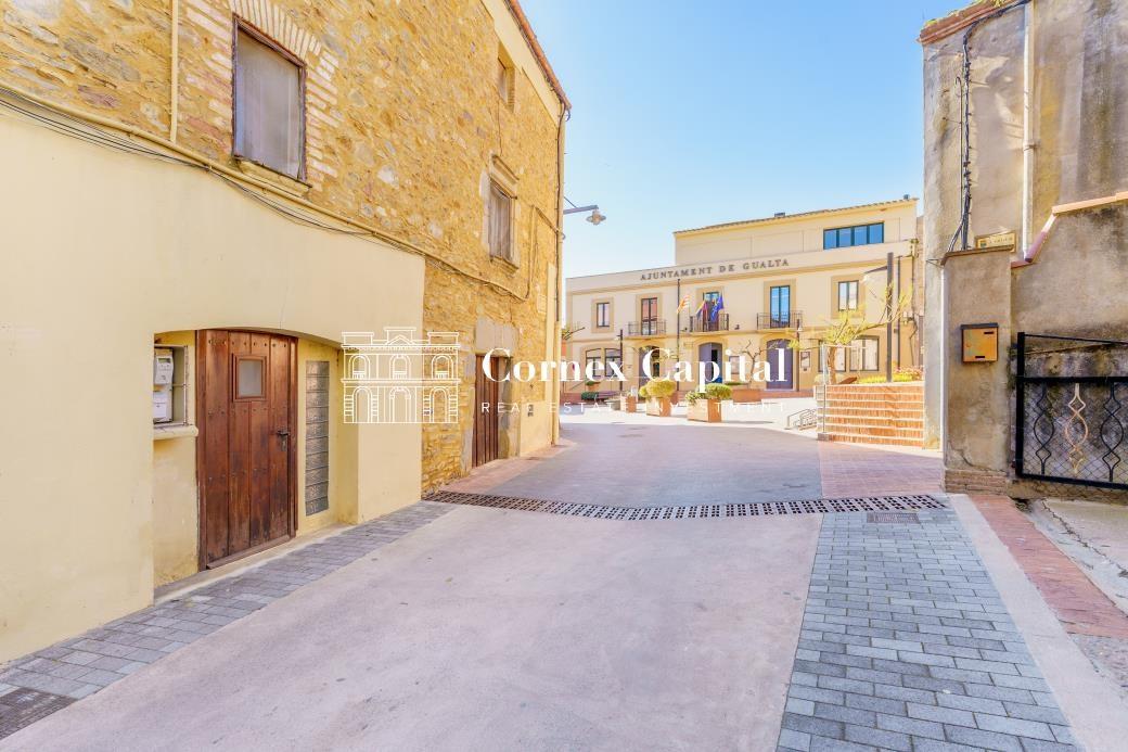 House for Sale in Fontanilles