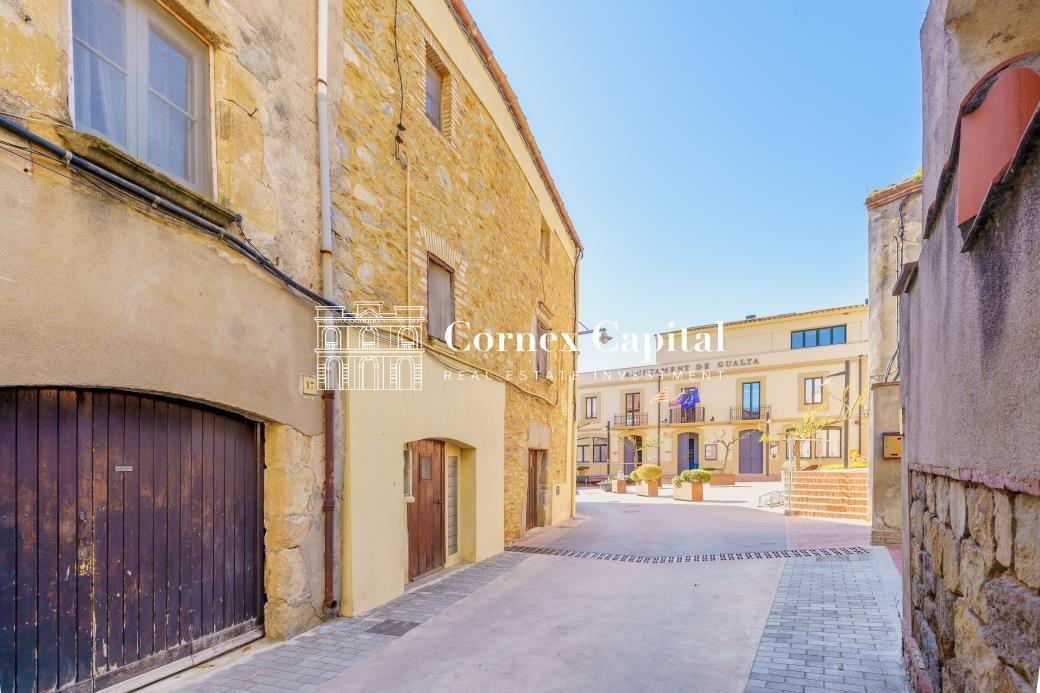 House for Sale in Fontanilles