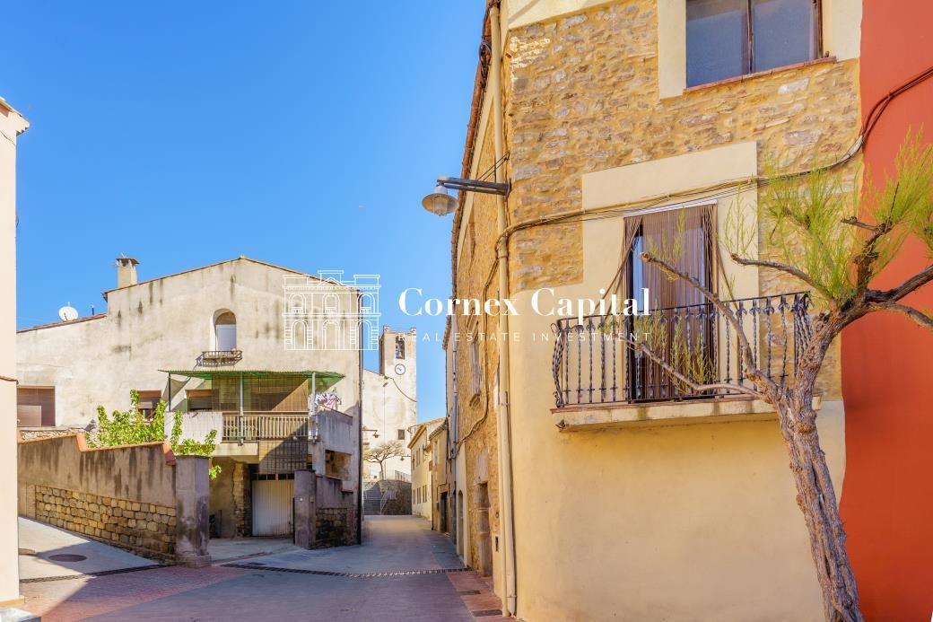 House for Sale in Fontanilles