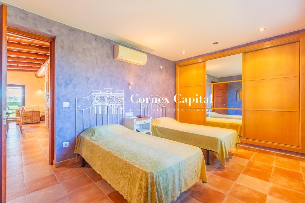 House for Sale in Torroella de Montgrí