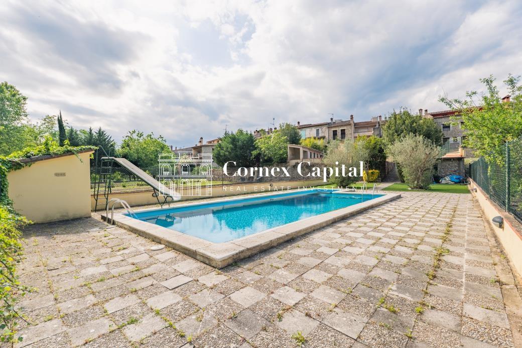 House for Sale in Sant Llorenç de la Muga