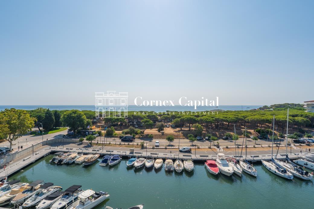 Apartment for Sale in Castell-Platja d'Aro