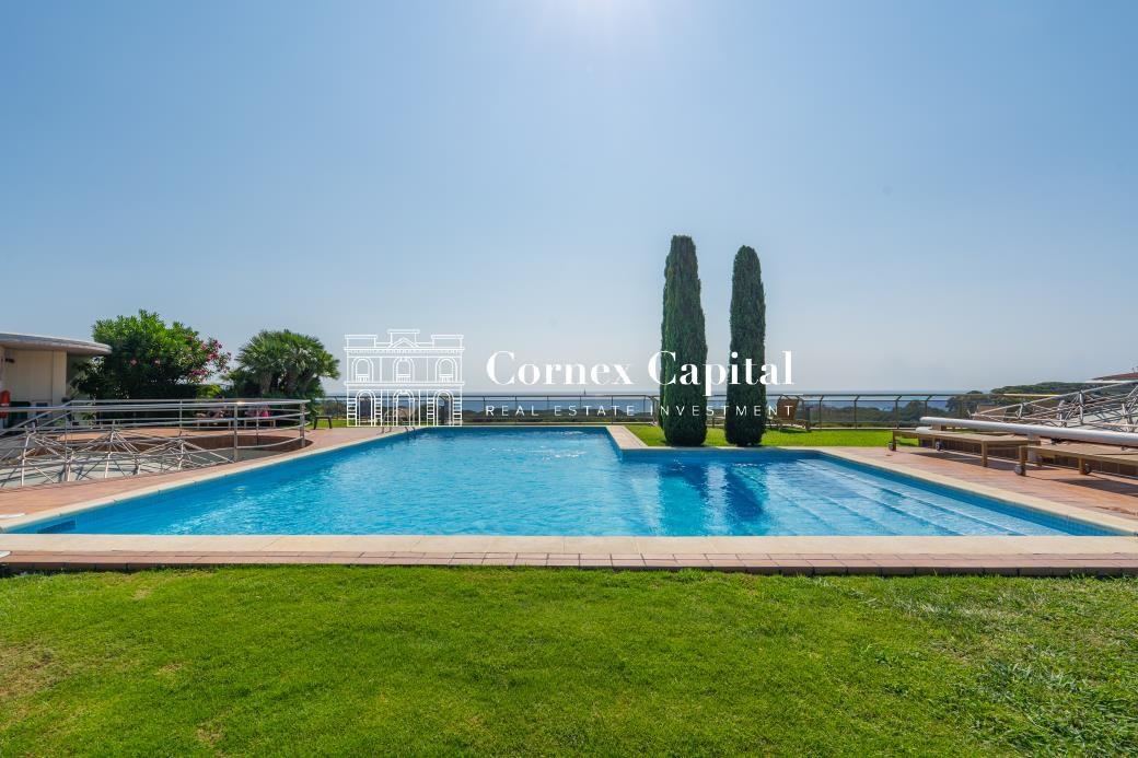 Apartment for Sale in Castell-Platja d'Aro