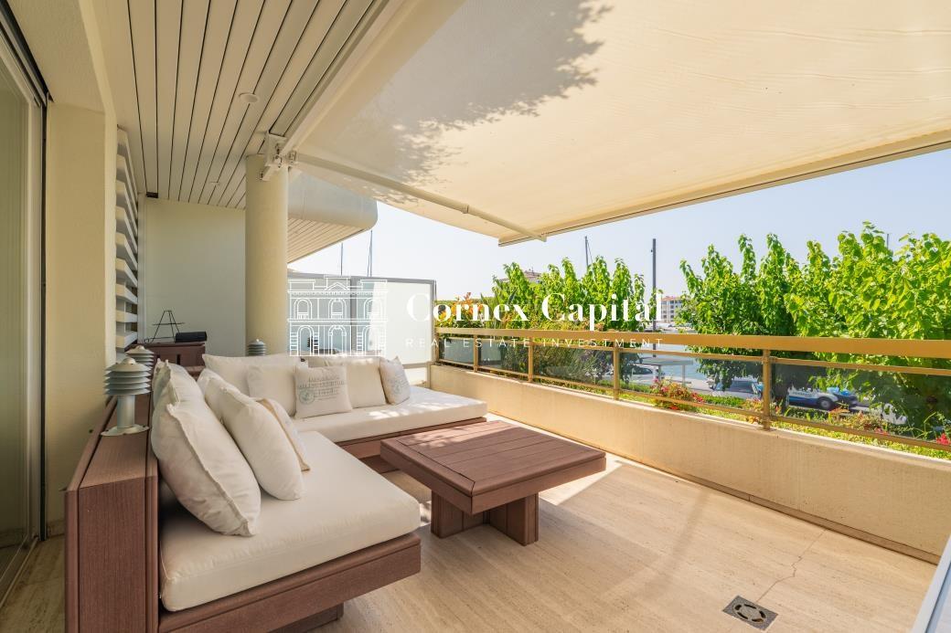 Apartment for Sale in Castell-Platja d'Aro