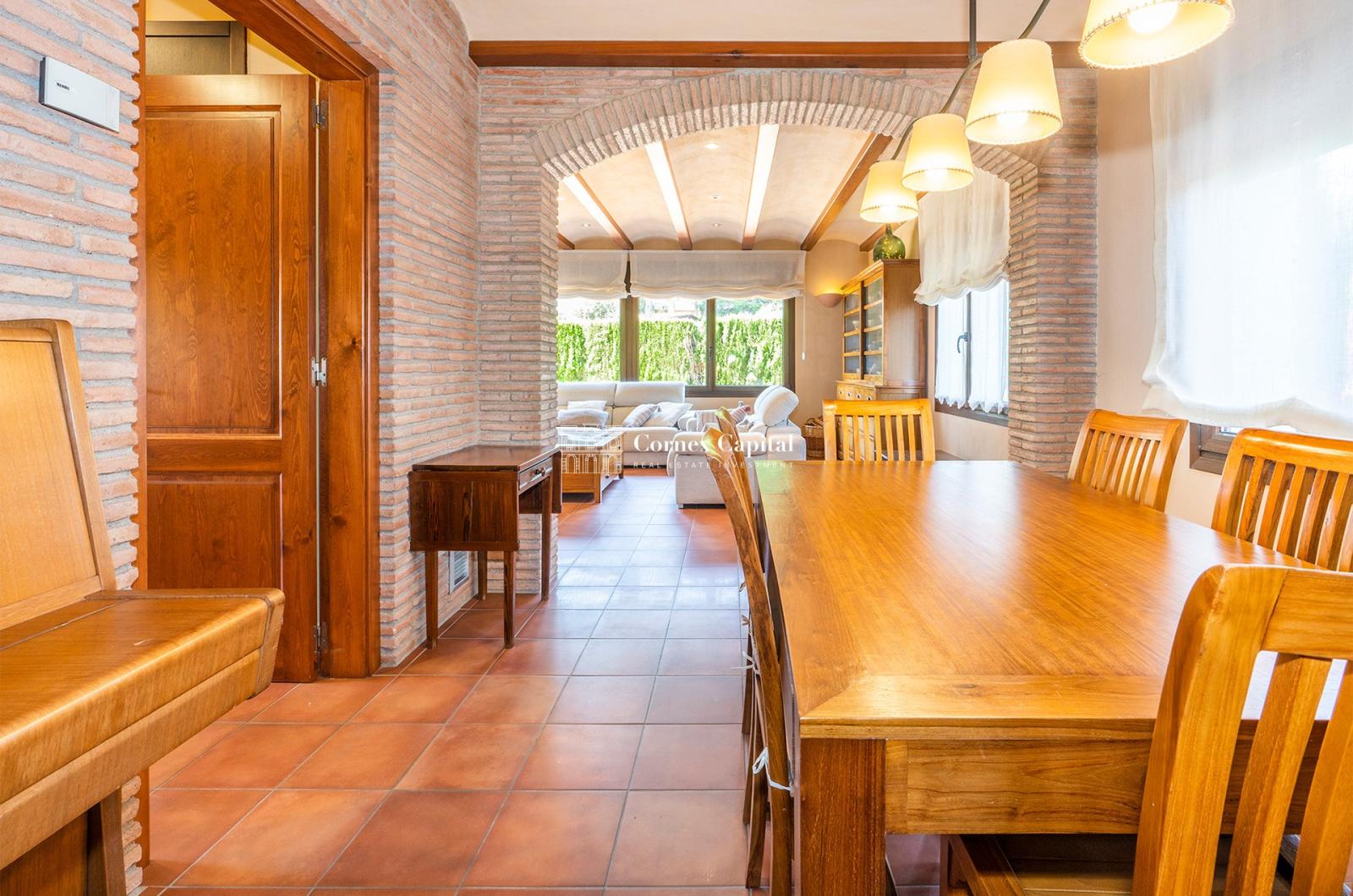 House for Sale in Mont-ras
