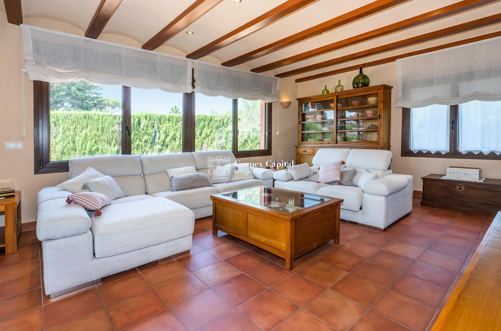 House for Sale in Mont-ras
