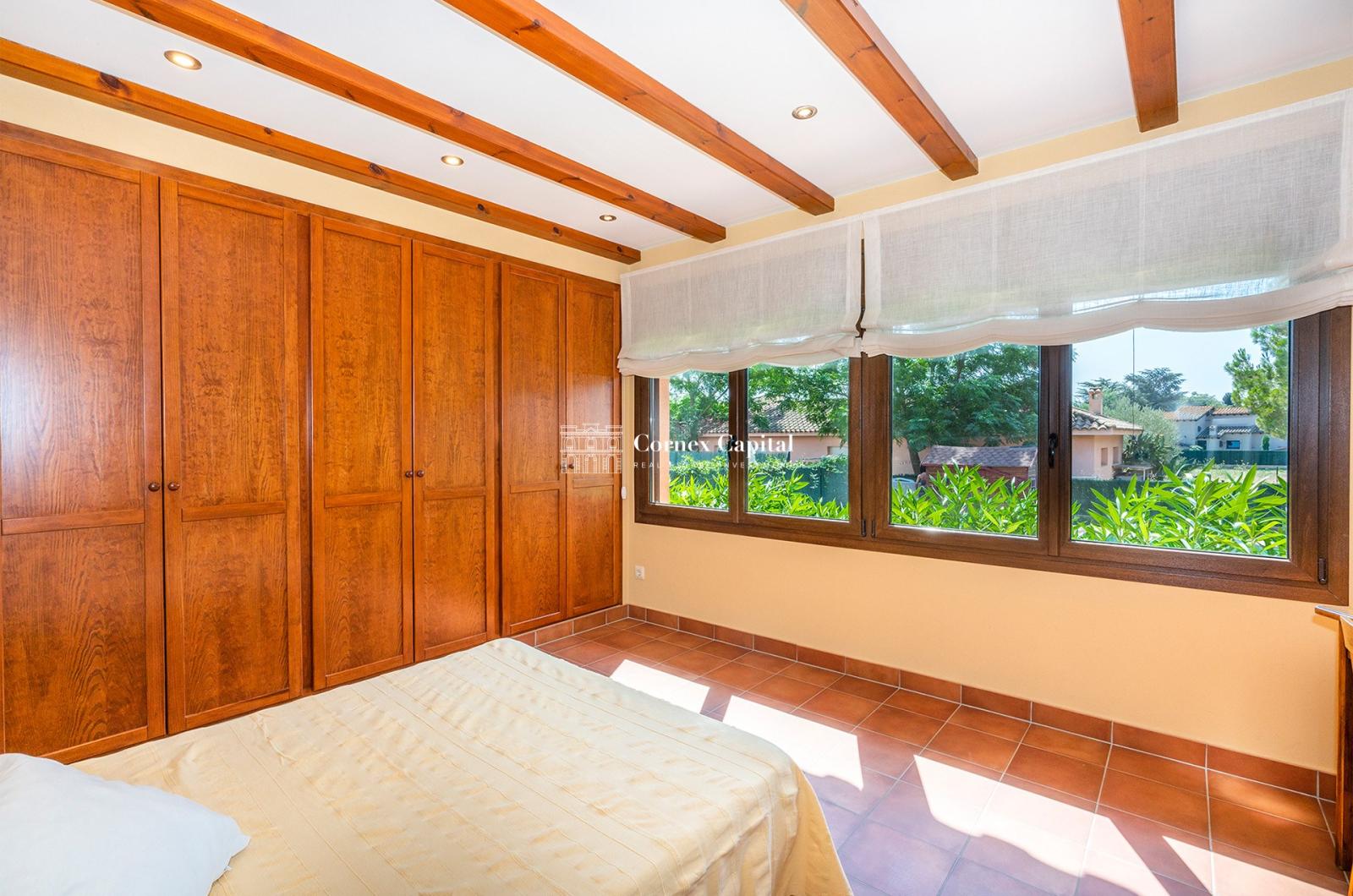 House for Sale in Mont-ras