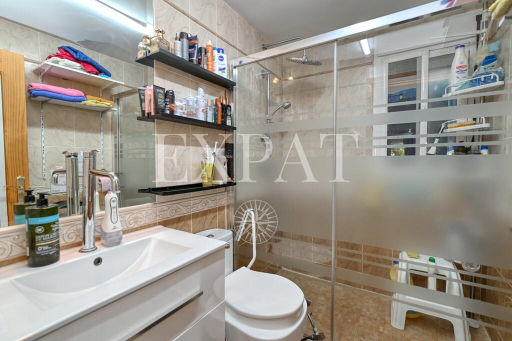 House for Sale in Arenas