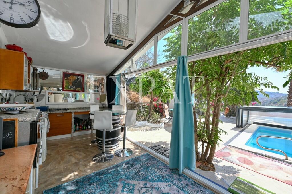 House for Sale in Arenas