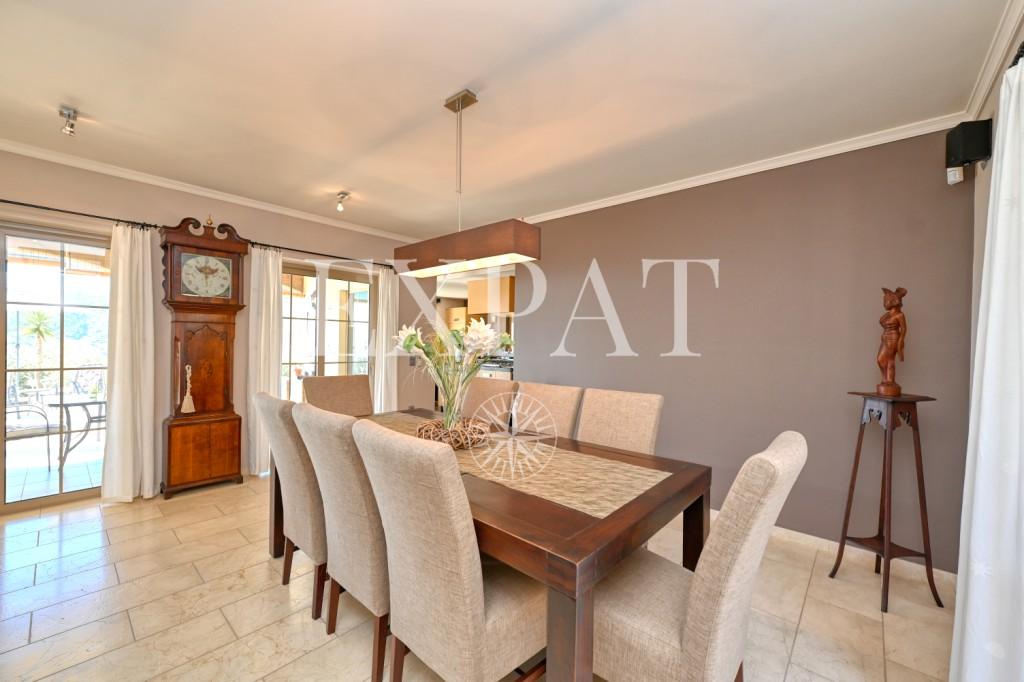 House for Sale in Arenas
