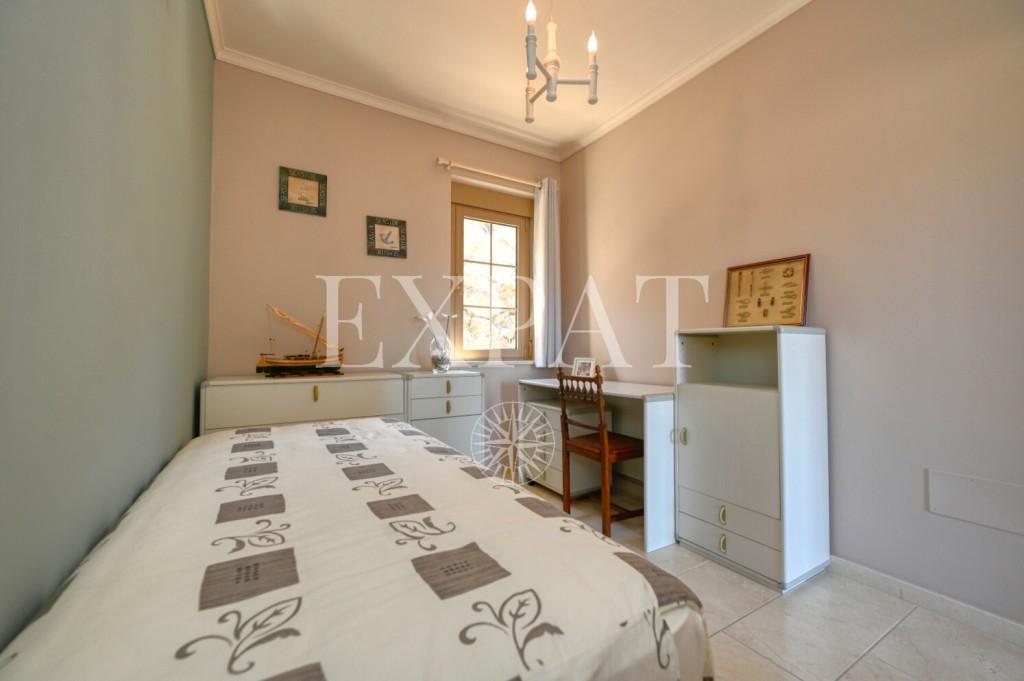 House for Sale in Arenas