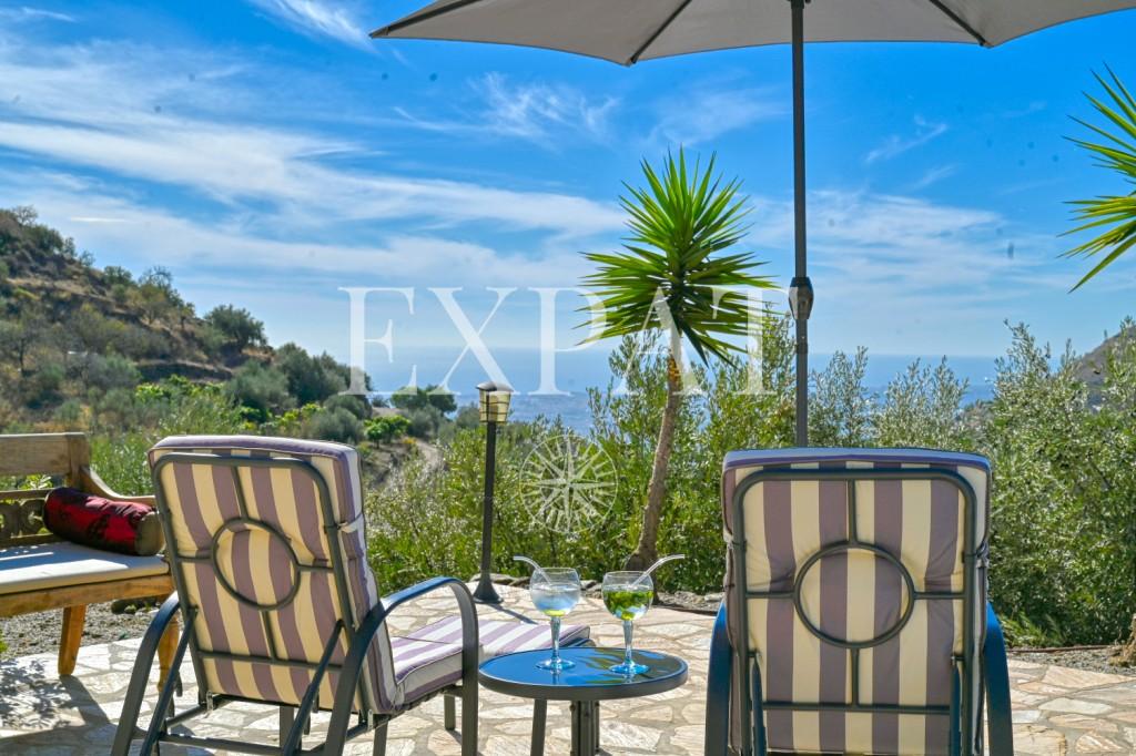 House for Sale in Arenas