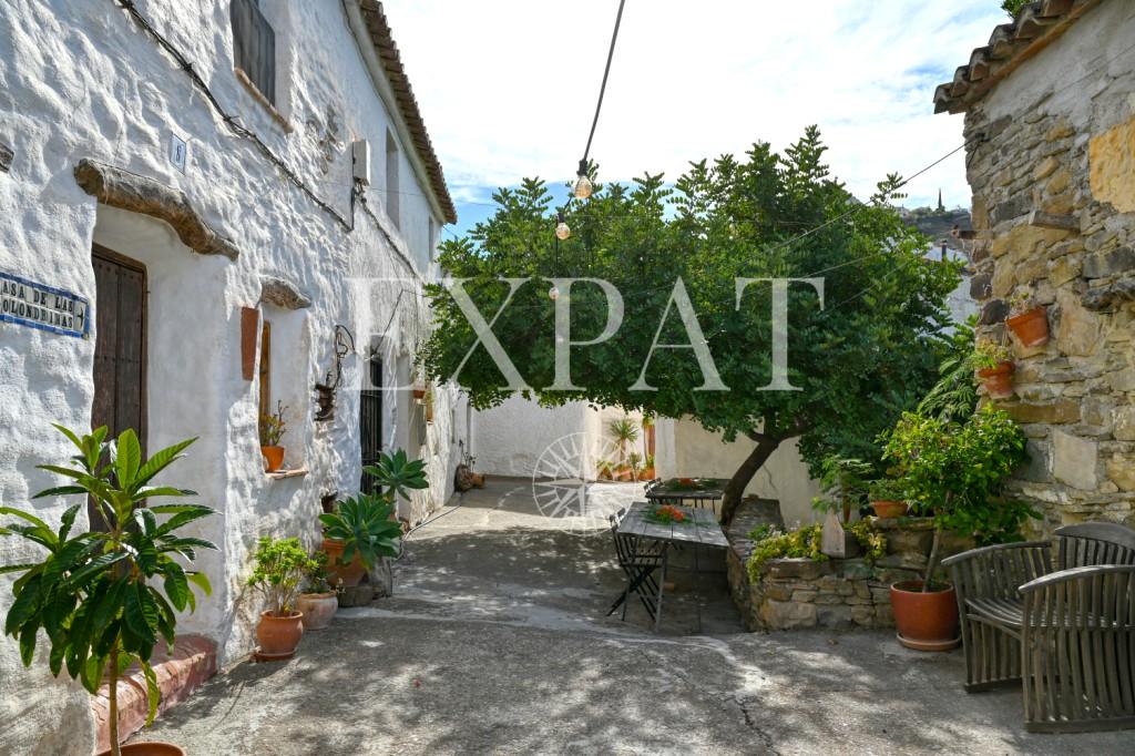 House for Sale in Viñuela