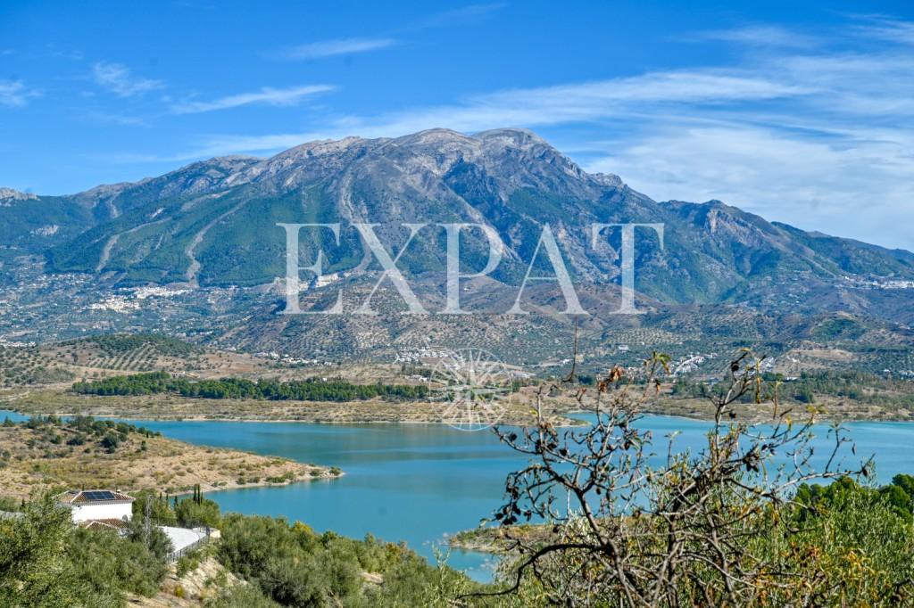House for Sale in Viñuela