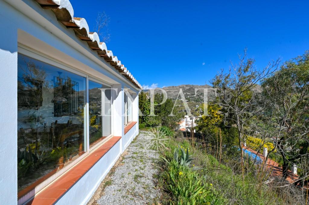Casa en Venta en Cómpeta