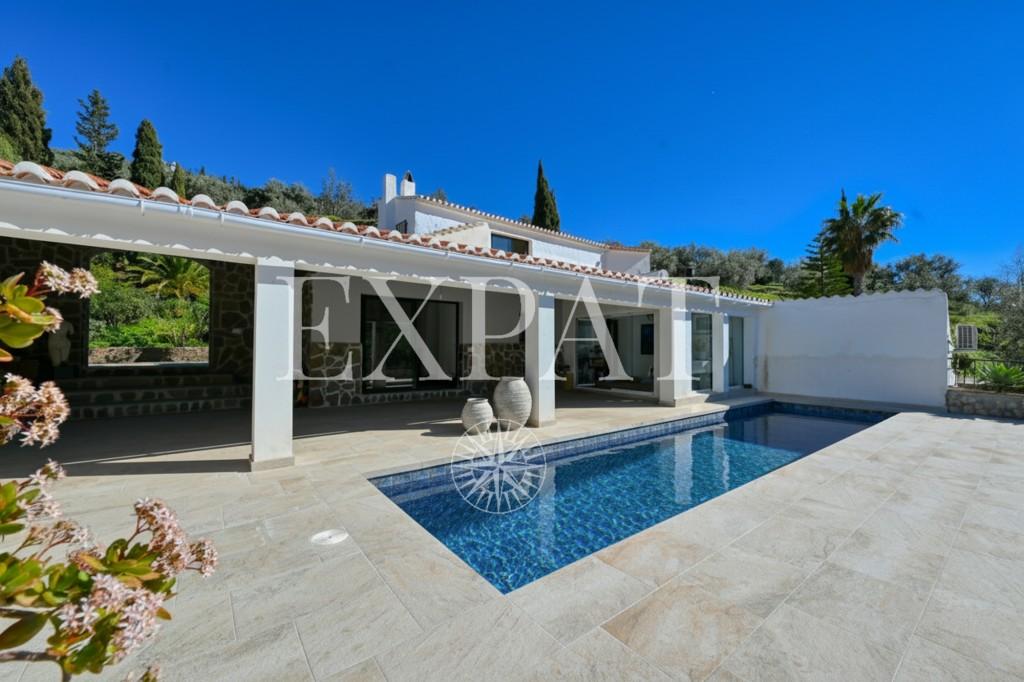 Casa en Venta en Cómpeta