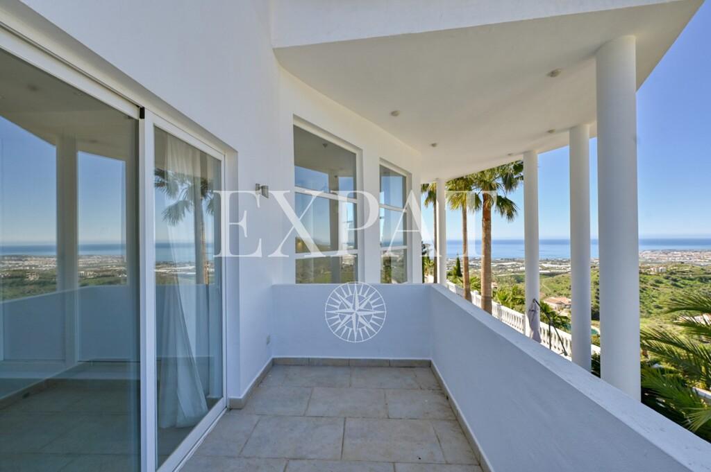 Villa for Sale in Arenas