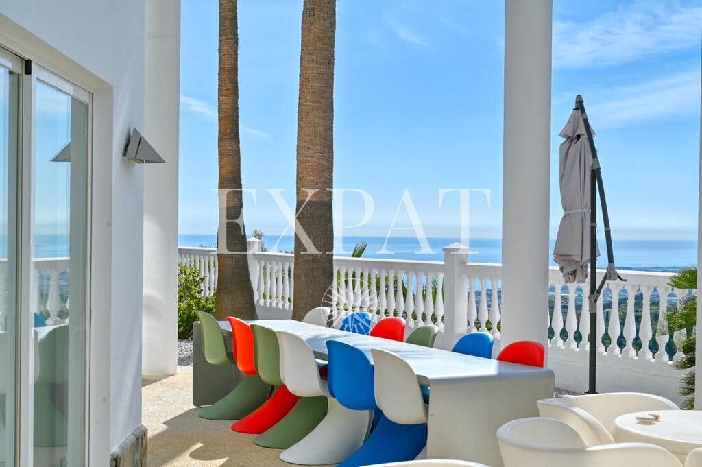 Villa for Sale in Arenas