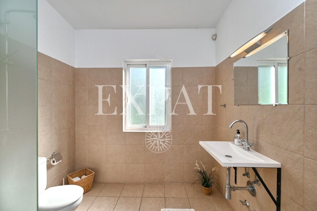 Villa for Sale in Arenas