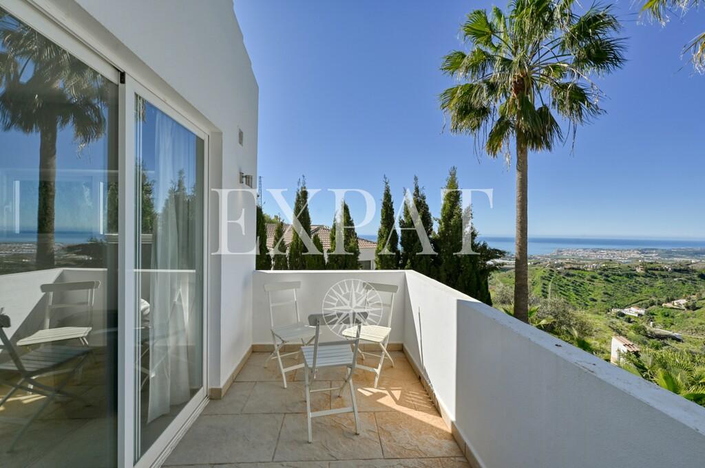 Villa for Sale in Arenas