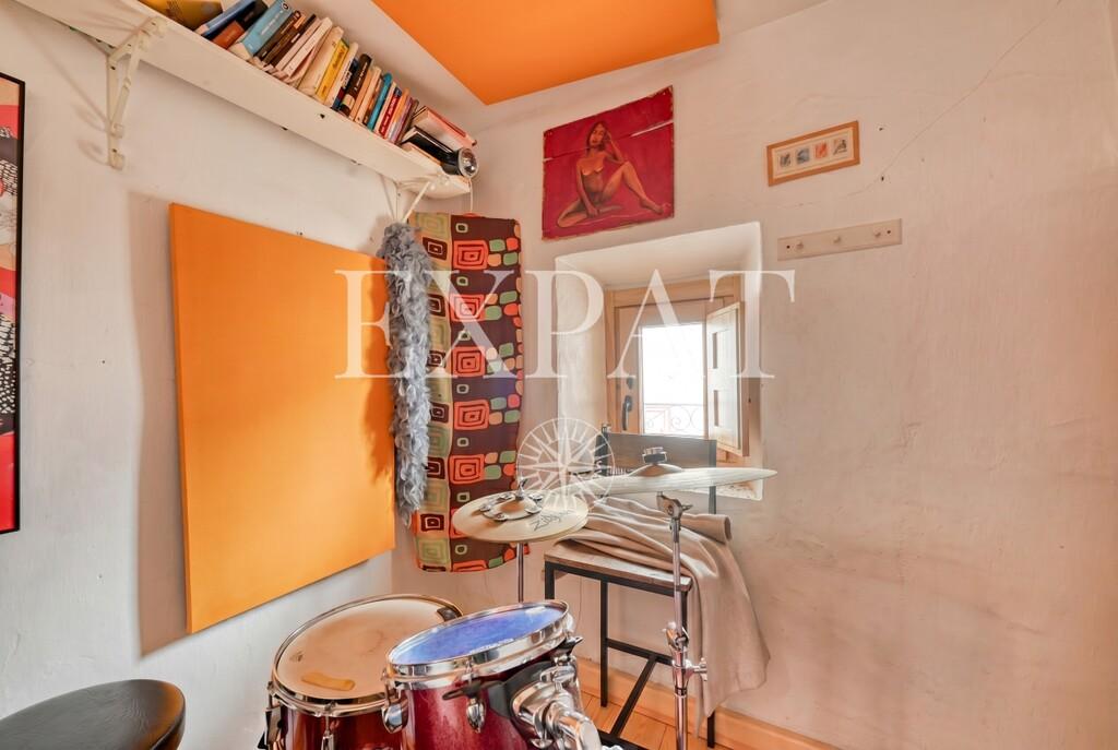 House for Sale in Sayalonga