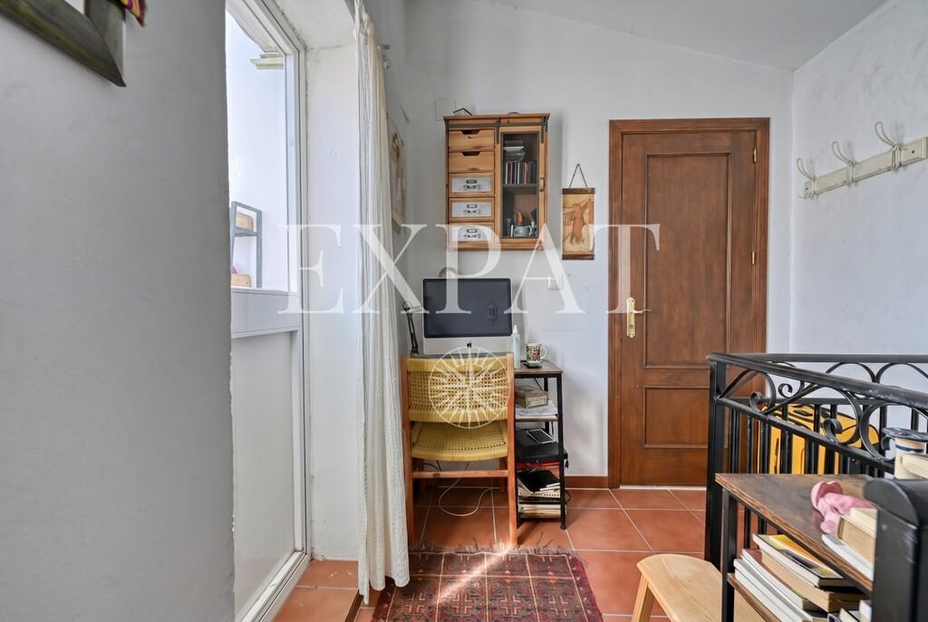 House for Sale in Sayalonga