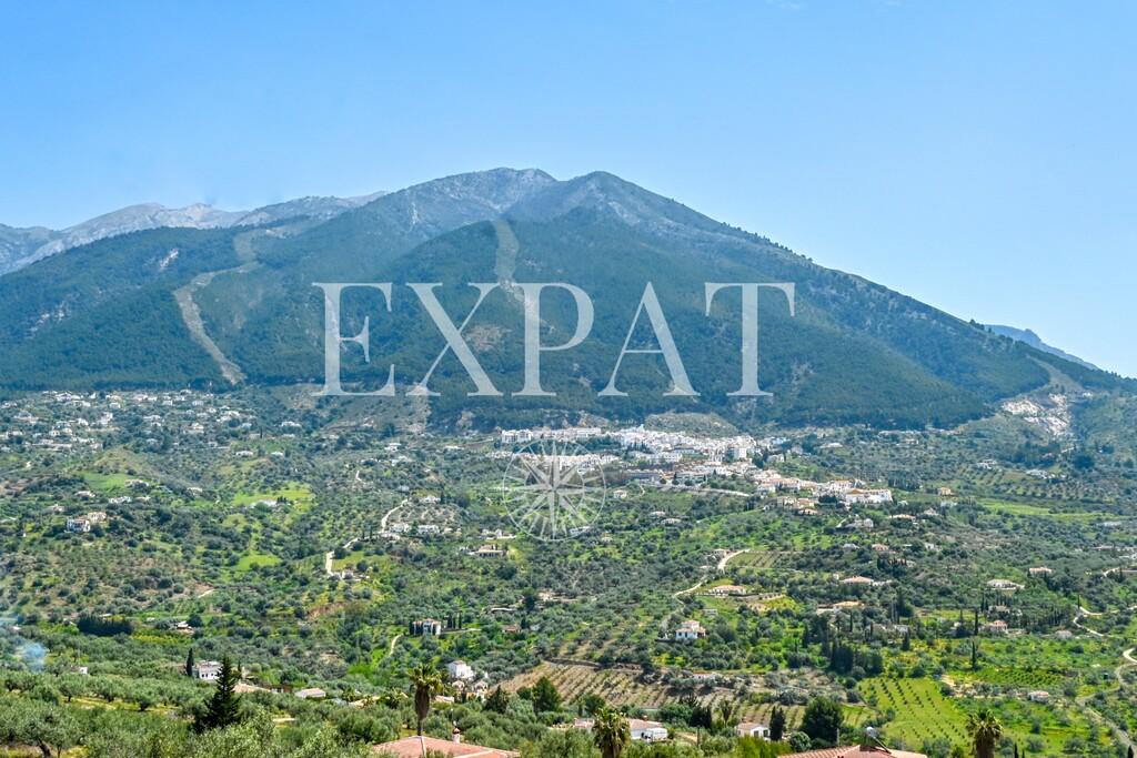 Casa en Venta en Alcaucín