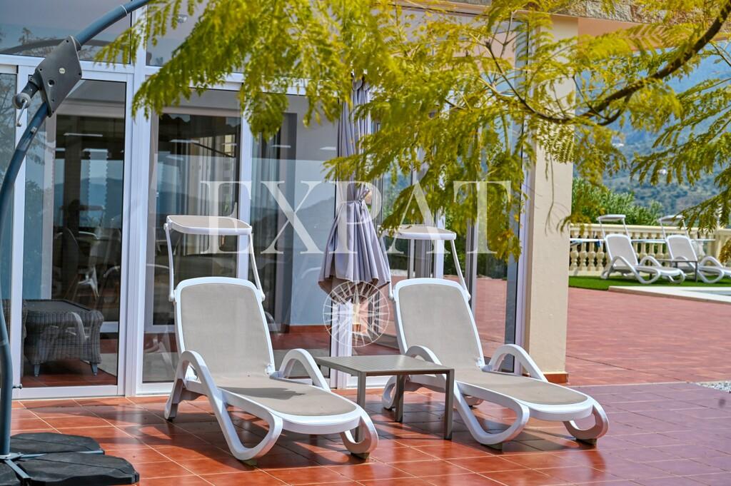 Casa en Venta en Alcaucín