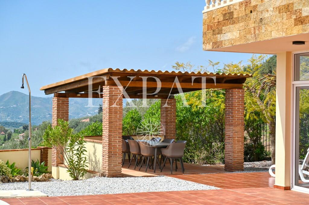 Casa en Venta en Alcaucín