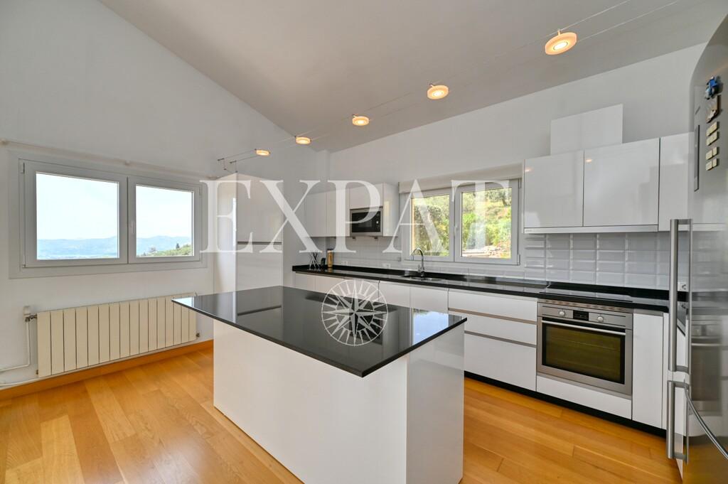 Casa en Venta en Alcaucín