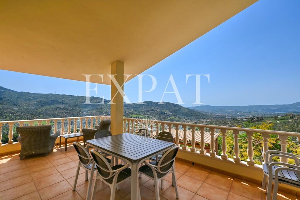 Casa en Venta en Alcaucín