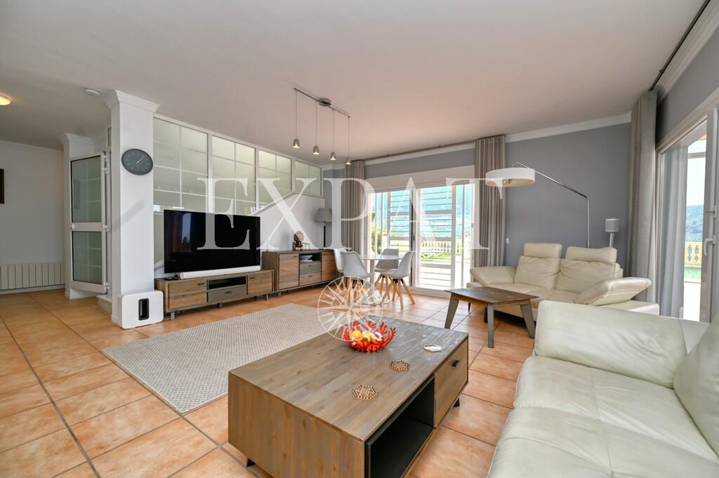 Casa en Venta en Alcaucín