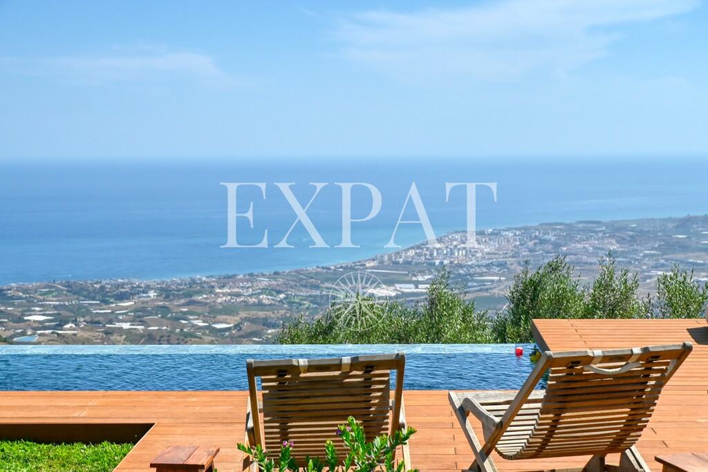 House for Sale in Algarrobo