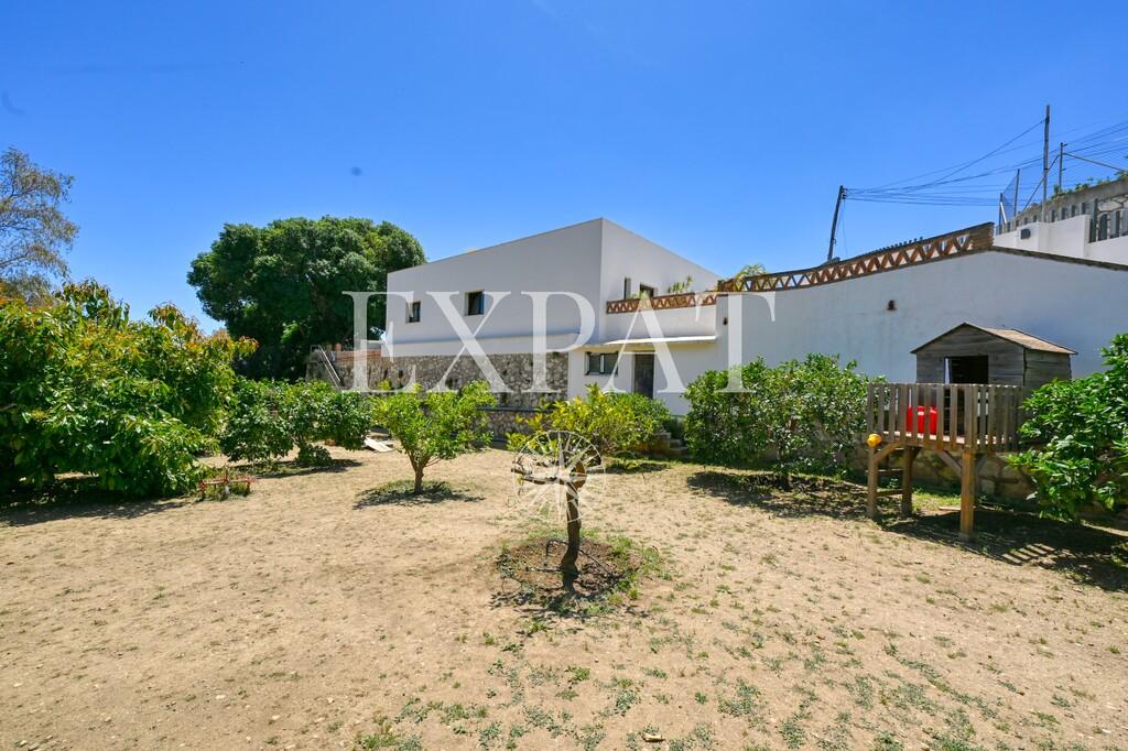 Villa for Sale in Benalmádena