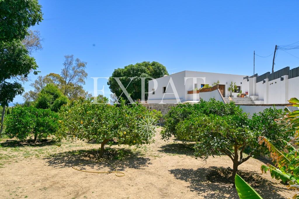Villa for Sale in Benalmádena