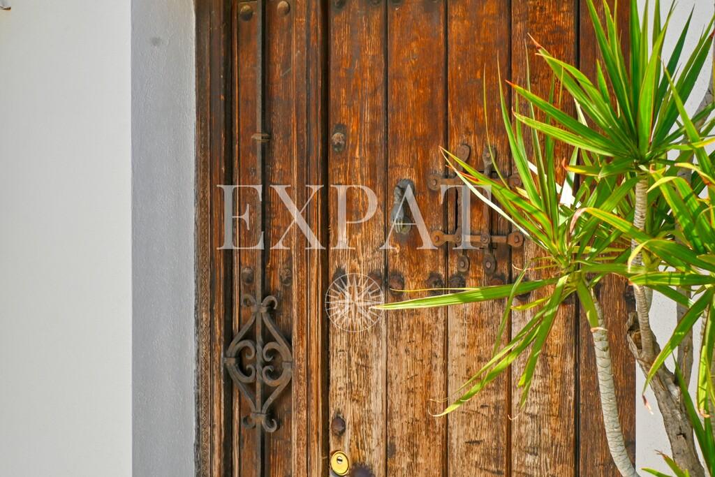 Villa for Sale in Benalmádena