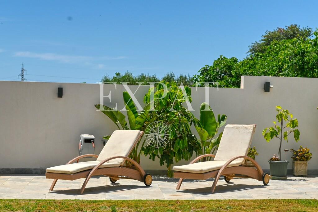 Villa for Sale in Benalmádena