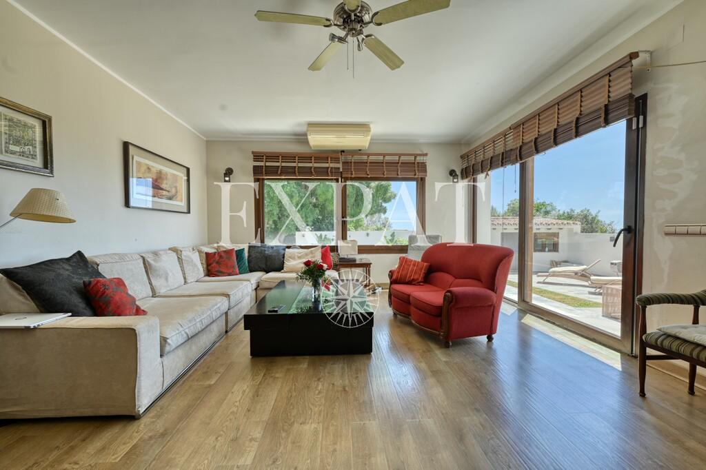 Villa for Sale in Benalmádena