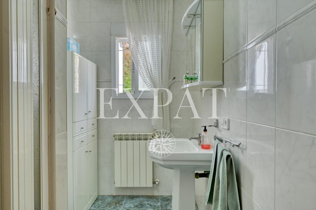 House for Sale in Arenas