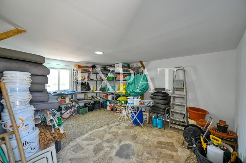 House for Sale in Arenas
