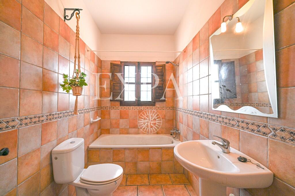 House for Sale in Periana