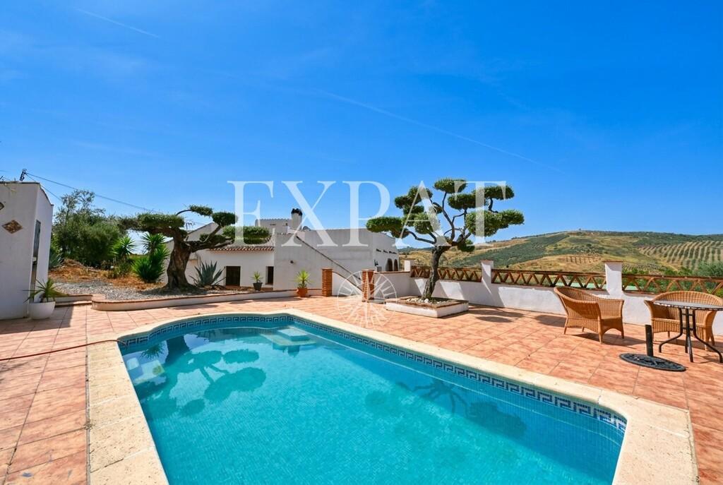 House for Sale in Periana