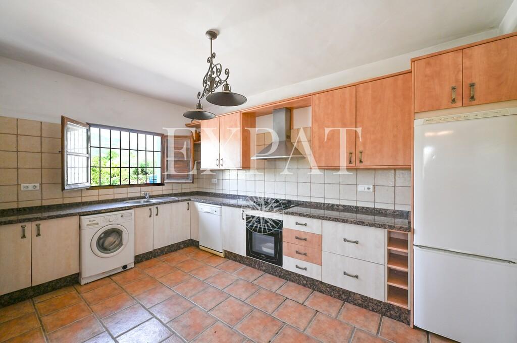 House for Sale in Periana