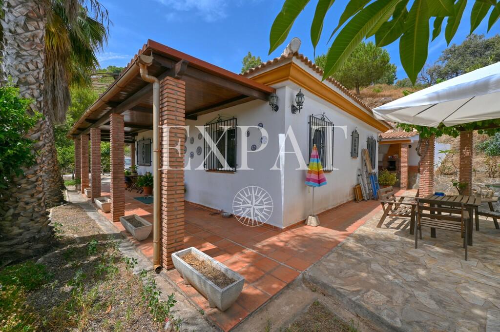 House for Sale in Sayalonga