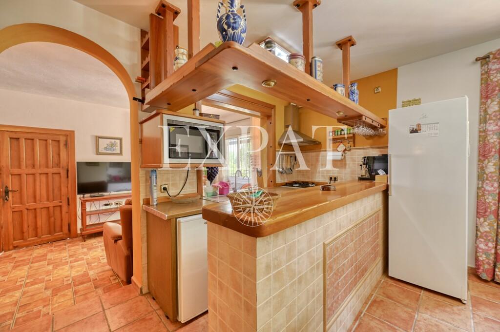 House for Sale in Sayalonga